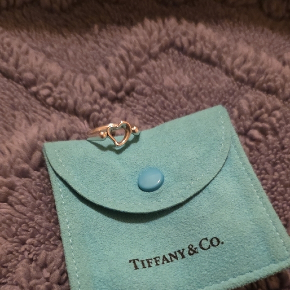 Tiffany & Co 925 Stamped Elsa Peretti Spain Heart Ring sz 6¾ FIRM ON PRICE - Picture 5 of 6